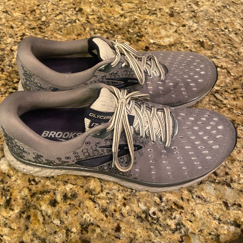 Brooks Glycerin 17 size 10.5M